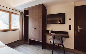 Hotel Weisseespitze